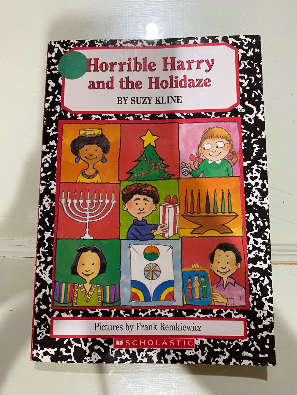 📚2/$10📚 Horrible Harry and the Holidaze By: Susie Kline